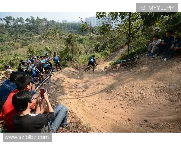 深圳极限运动队的团队协作探索与挑战极限的精神之旅